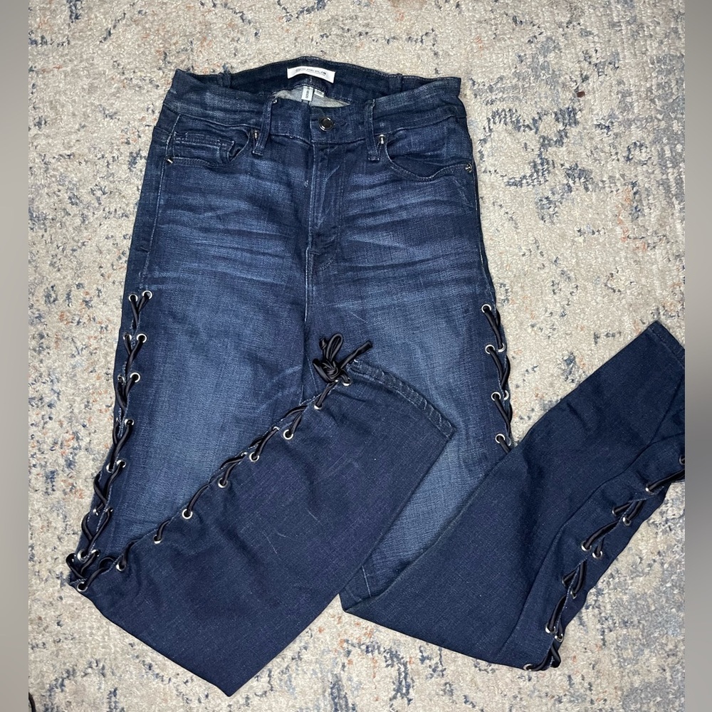 GOOD AMERICAN Good Legs lace up skinny jeans size 4 / 26